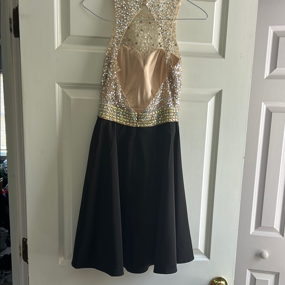 Elegant Gold and Black Kids Dress - Picture 2 of 2